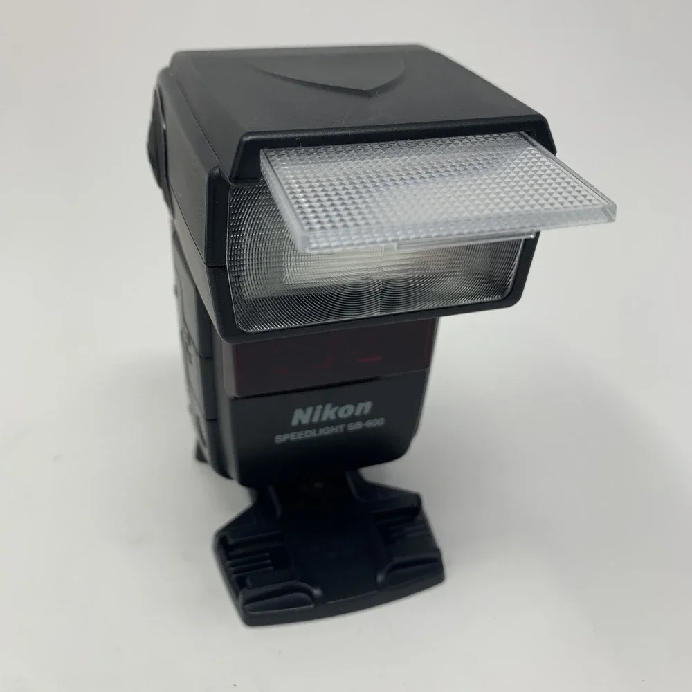 Nikon Speedlight SB-600 Shoe Mount Flash w/Box & Soft Case Tested
